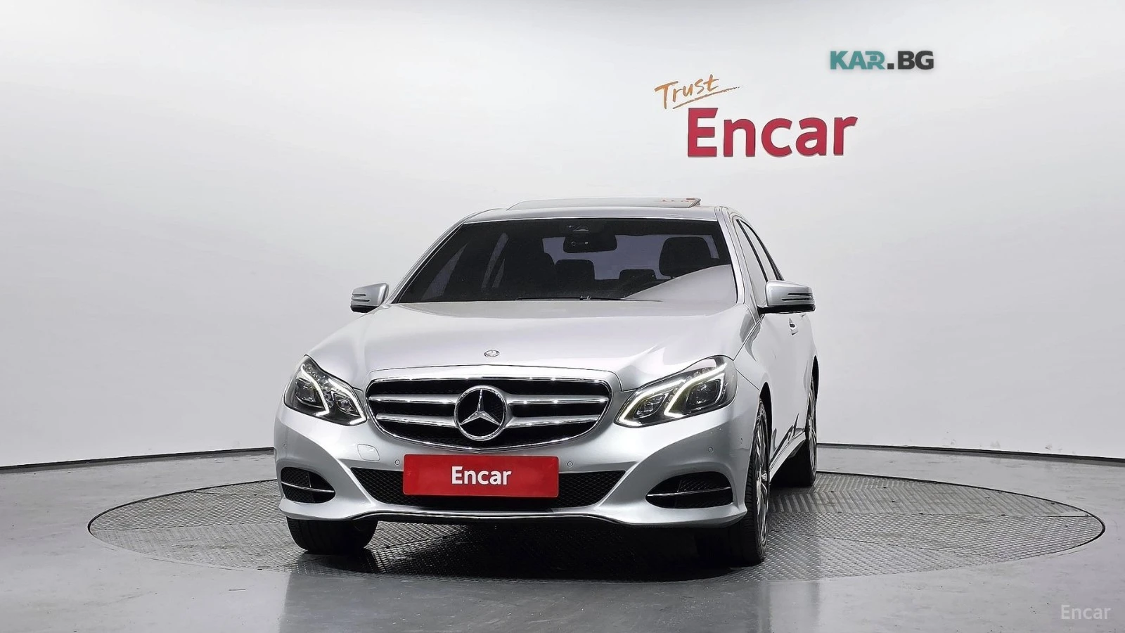 Mercedes-Benz E 220 * ПАНО* KEYLESS* Camera* ПОДГРЕВ* , снимка 3 - Автомобили и джипове - 55101441