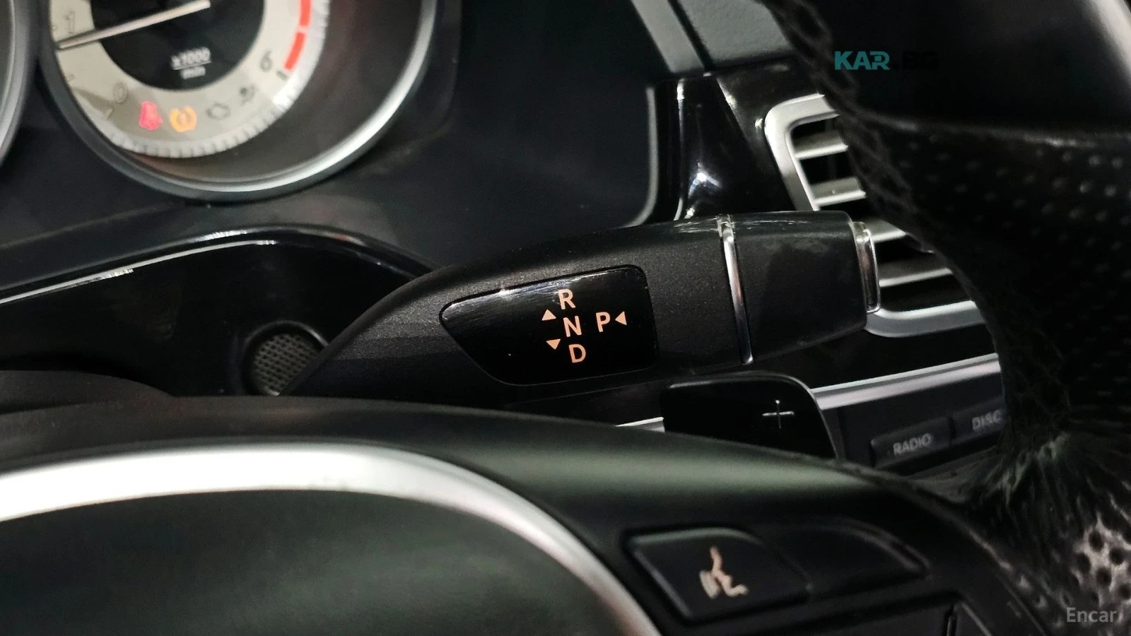 Mercedes-Benz E 220 * ПАНО* KEYLESS* Camera* ПОДГРЕВ* , снимка 9 - Автомобили и джипове - 55101441