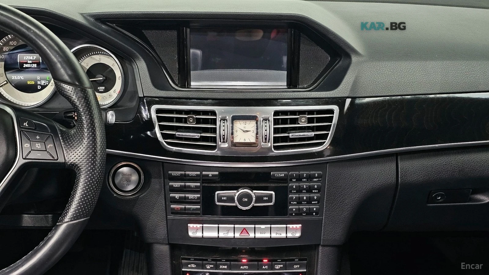 Mercedes-Benz E 220 * ПАНО* KEYLESS* Camera* ПОДГРЕВ* , снимка 14 - Автомобили и джипове - 55101441