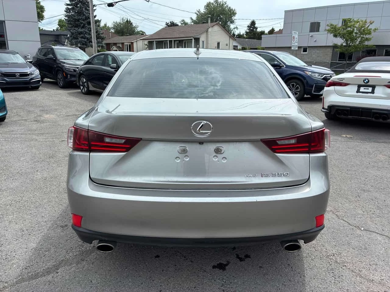 Lexus IS 350 * 4dr Sdn AWD * АВТОКРЕДИТ БЕЗ ПЪРВОНАЧАЛНА ВНОСКА, снимка 4 - Автомобили и джипове - 55323559