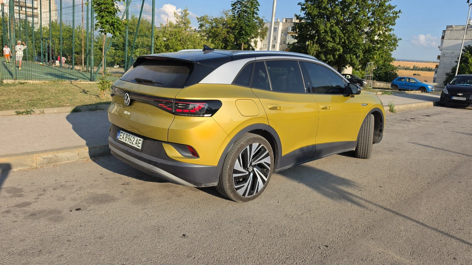 VW ID.4 PRO Full БАРТЕР, снимка 4 - Автомобили и джипове - 55356579