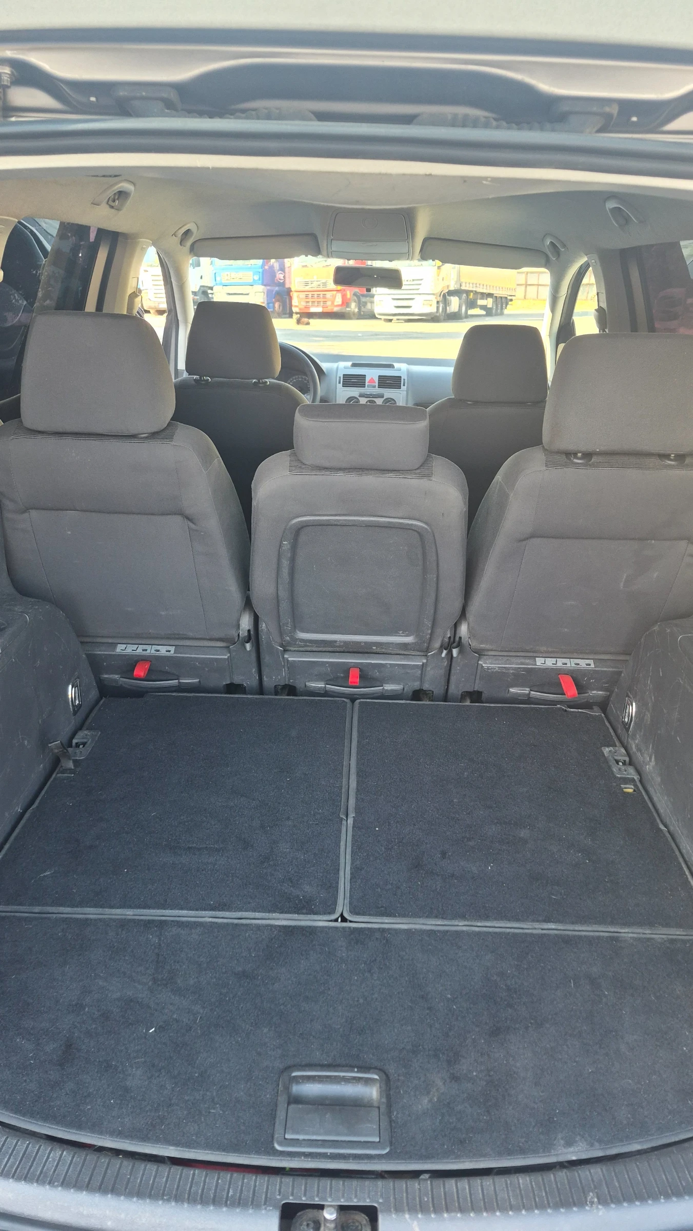 VW Touran 2.0 CNG ecofuel, снимка 10 - Автомобили и джипове - 55383488