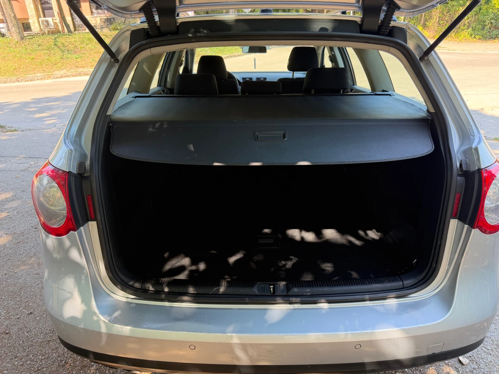 VW Passat 2.0TDI, снимка 9 - Автомобили и джипове - 55486662