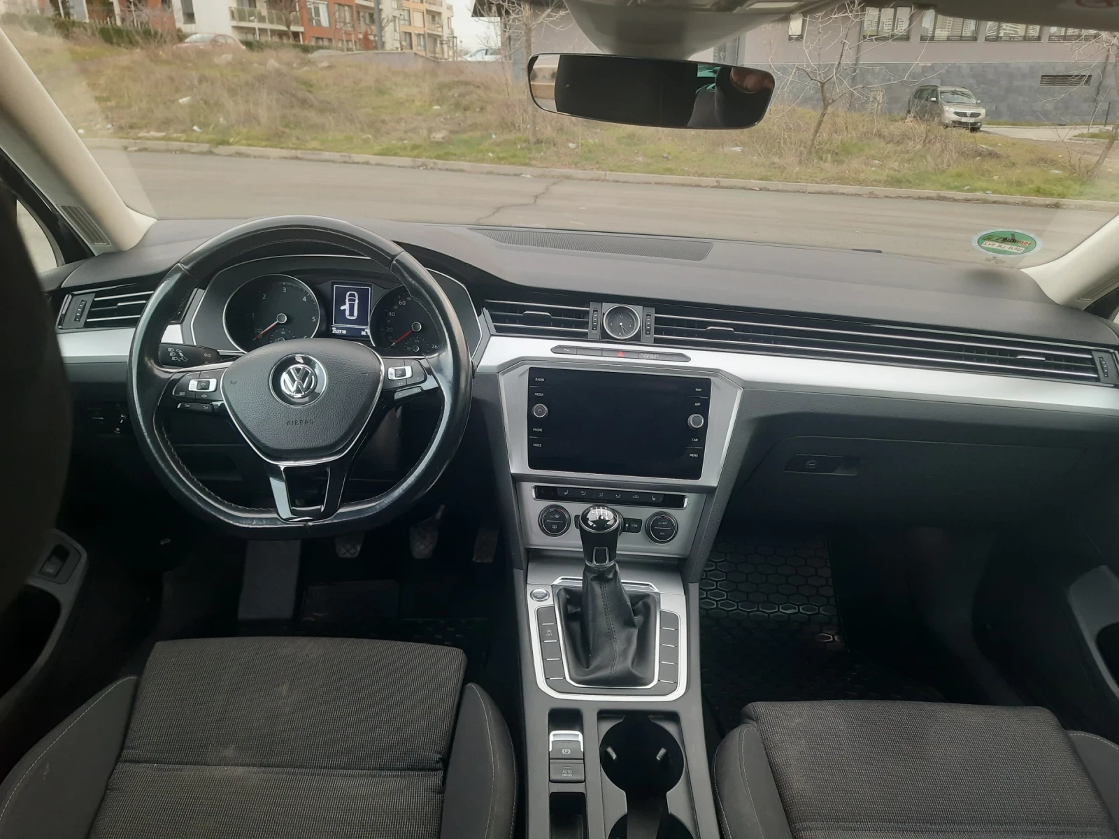 VW Passat, снимка 8 - Автомобили и джипове - 56202717