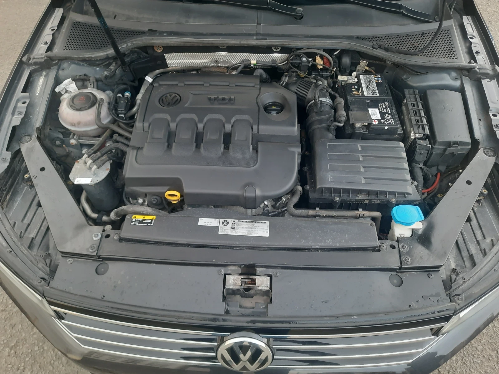VW Passat, снимка 10 - Автомобили и джипове - 56202717