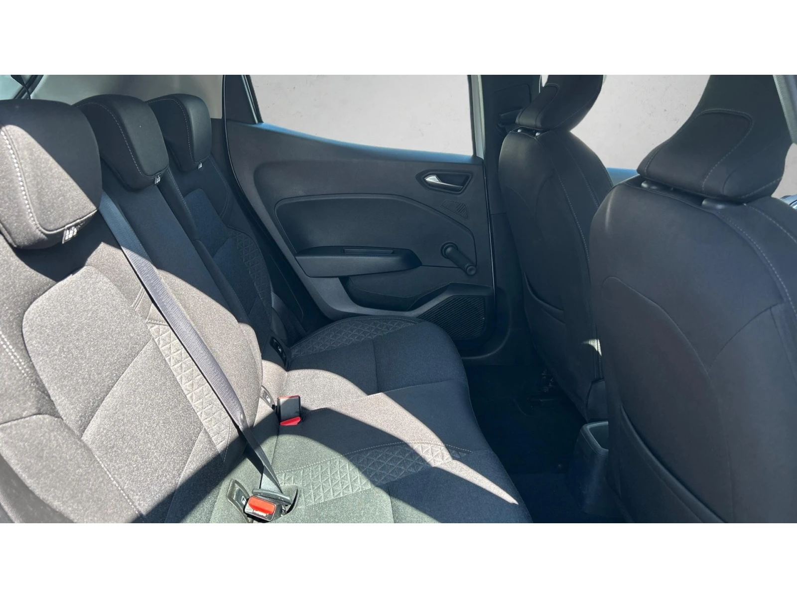 Renault Clio Месечна вноска от 120  , снимка 7 - Автомобили и джипове - 56303698