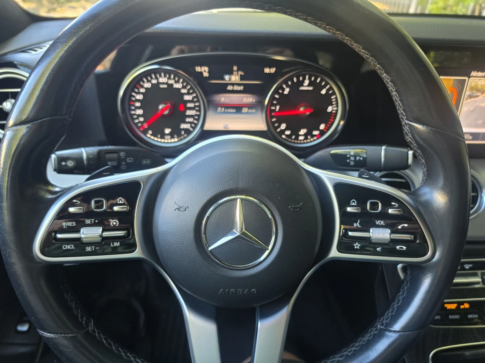 Mercedes-Benz E 200 Е220 ЦДИ 2019г. 150коня, снимка 6 - Автомобили и джипове - 56335525
