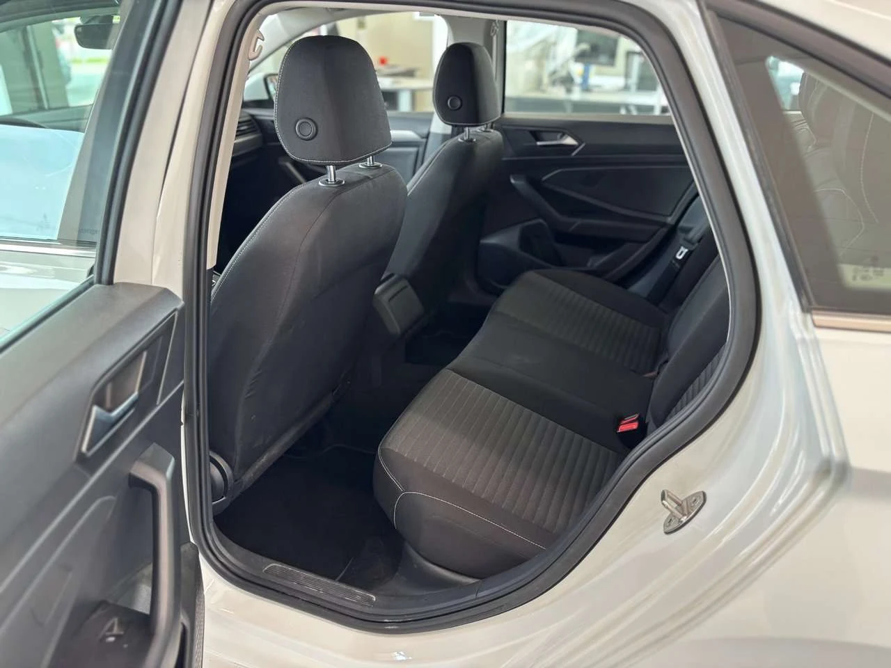 VW Jetta Trendline | Mobile.bg � ����������� 11