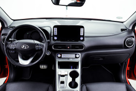 Hyundai Kona EV 64 KW, снимка 11 - Автомобили и джипове - 44069265
