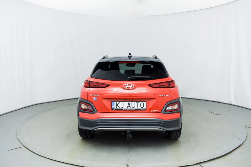 Hyundai Kona EV 64 KW, снимка 8 - Автомобили и джипове - 44069265