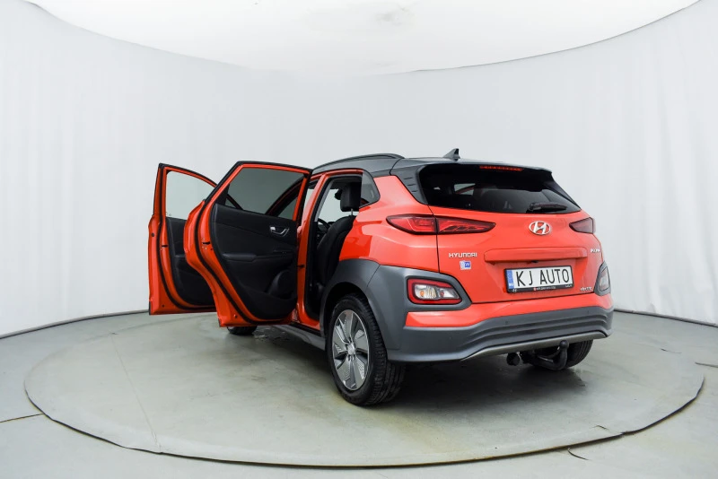 Hyundai Kona EV 64 KW, снимка 7 - Автомобили и джипове - 44069265