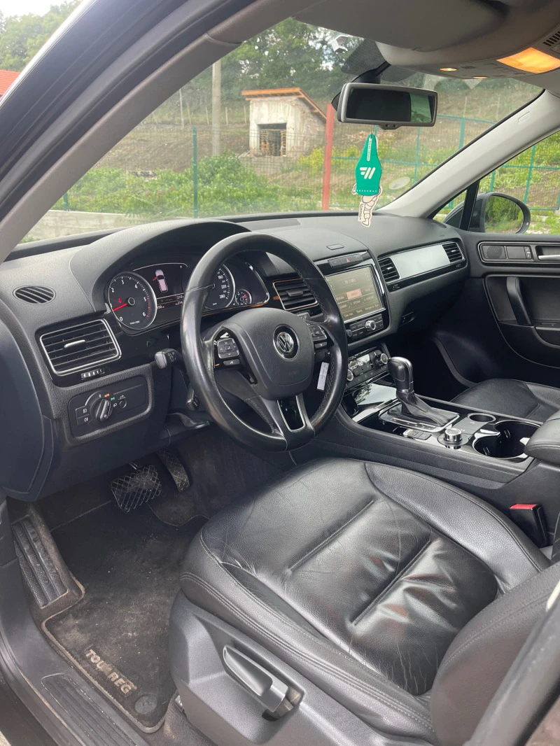 VW Touareg, снимка 12 - Автомобили и джипове - 49085499