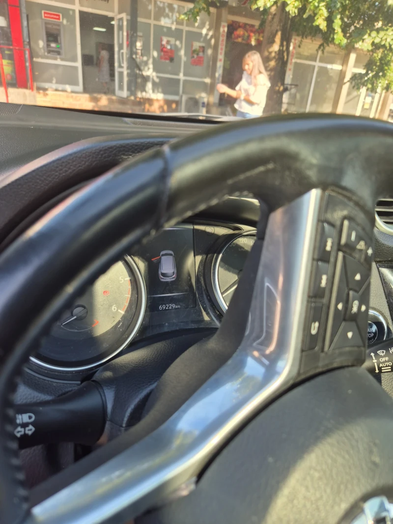 Nissan Qashqai N canekta, снимка 3 - Автомобили и джипове - 52576514