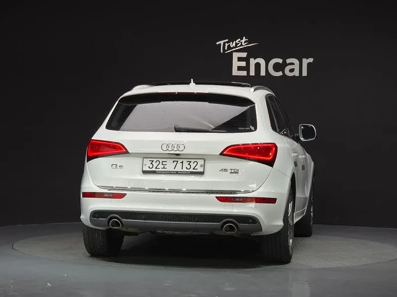 Audi Q5 3.0 TDI Quattro - САМО 30% АВАНС, снимка 4 - Автомобили и джипове - 56007925