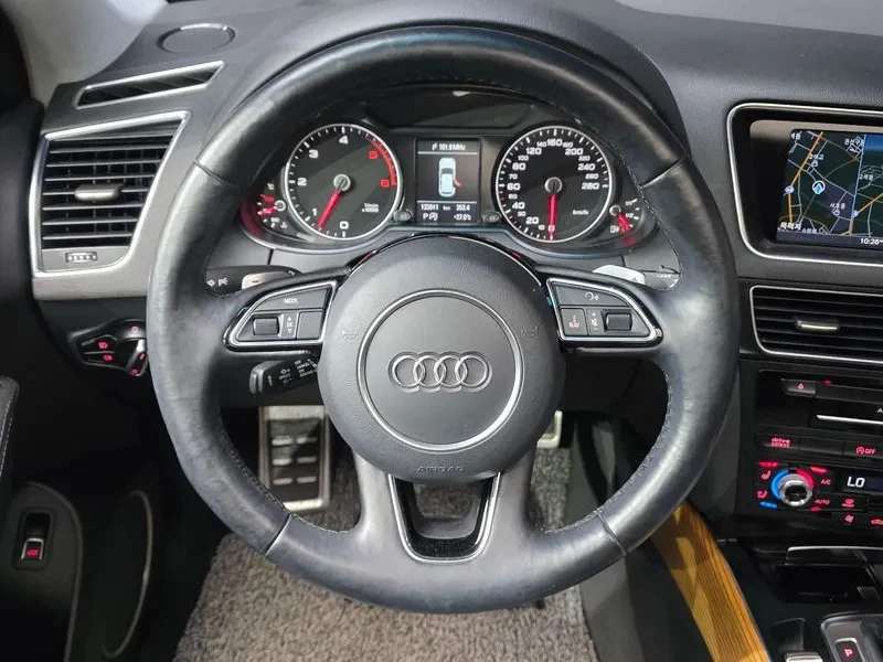 Audi Q5 3.0 TDI Quattro - САМО 30% АВАНС, снимка 13 - Автомобили и джипове - 56007925