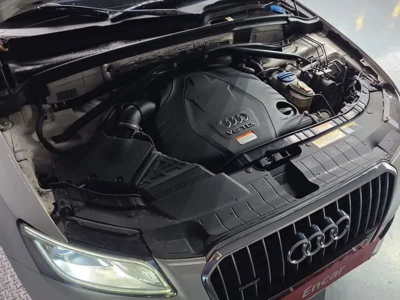 Audi Q5 3.0 TDI Quattro - САМО 30% АВАНС, снимка 6 - Автомобили и джипове - 56007925