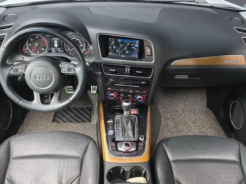 Audi Q5 3.0 TDI Quattro - САМО 30% АВАНС, снимка 7 - Автомобили и джипове - 56007925