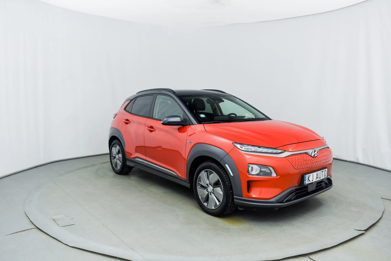 Hyundai Kona EV 64 KW - изображение 2