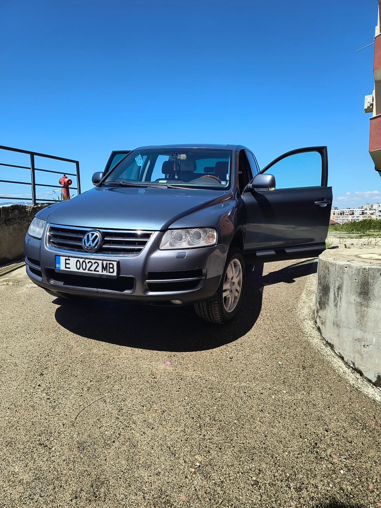 VW Touareg Бензин 3.2 - изображение 4