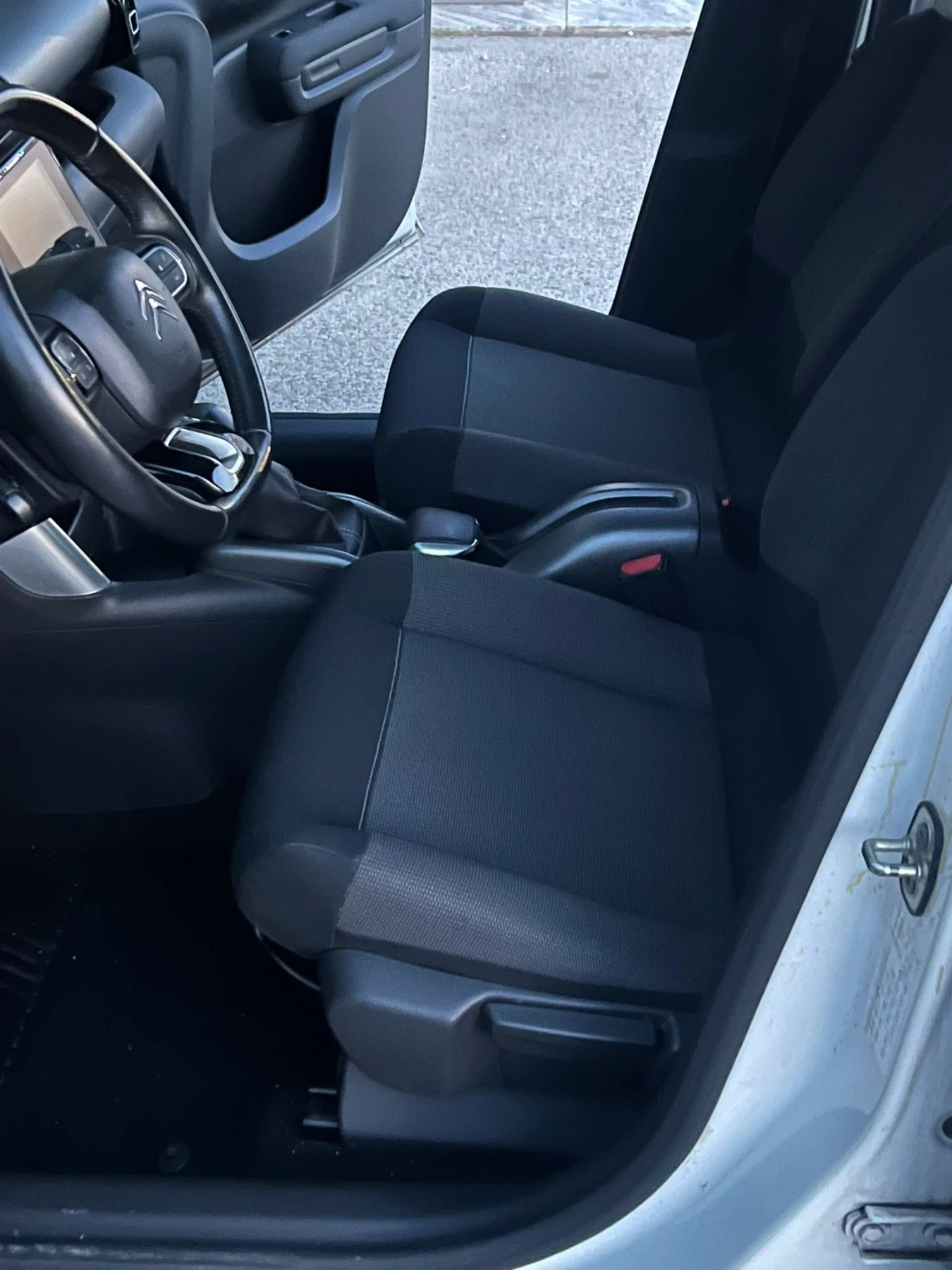 Citroen C3 Aircross 1.2 Бензин, снимка 8 - Автомобили и джипове - 53844669