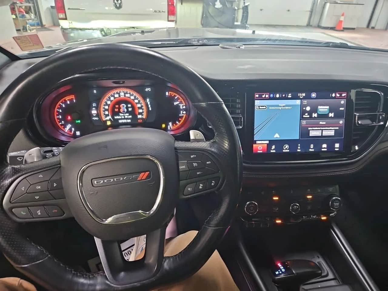 Dodge Durango * R/T * ДИСТРОНИК* ГЛАВНО ПРЕДСТАВИТЕЛСТВО* , снимка 10 - Автомобили и джипове - 54043713