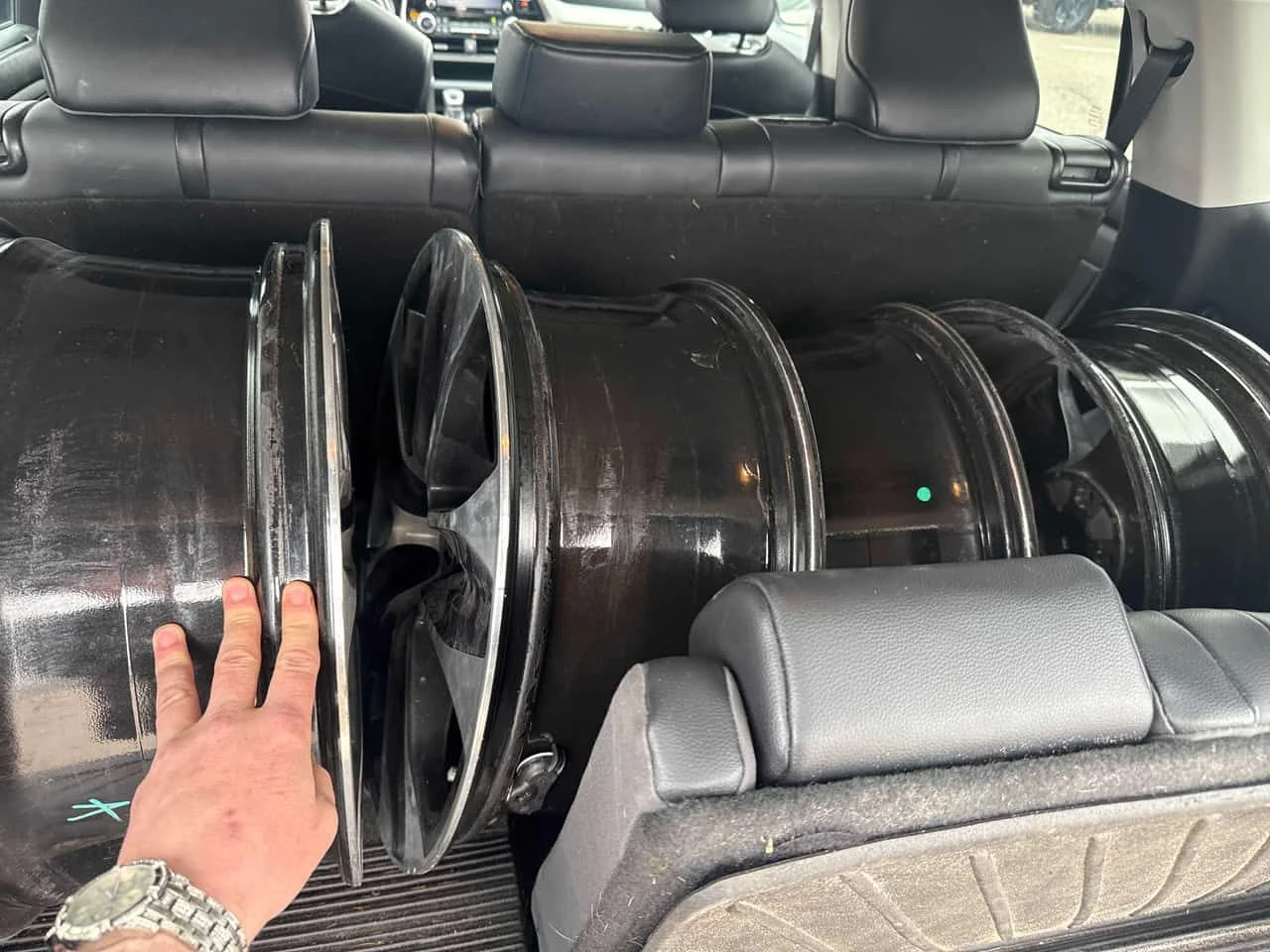 Toyota Highlander XLE/CARFAX/ПОДГРЕВИ/ШИБИДАХ/ЛИЦЕНЗИРАН ПРОДАВАЧ, снимка 16 - Автомобили и джипове - 54122888