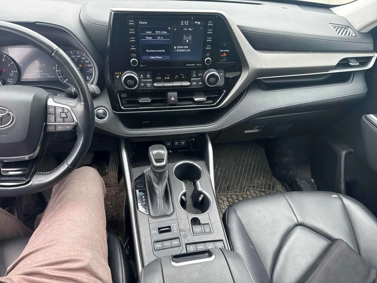 Toyota Highlander XLE/CARFAX/ПОДГРЕВИ/ШИБИДАХ/ЛИЦЕНЗИРАН ПРОДАВАЧ, снимка 9 - Автомобили и джипове - 54122888