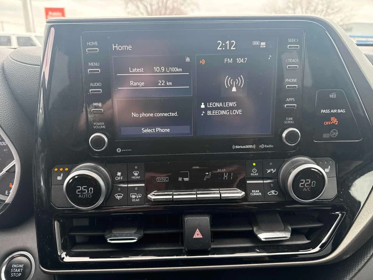 Toyota Highlander XLE/CARFAX/ПОДГРЕВИ/ШИБИДАХ/ЛИЦЕНЗИРАН ПРОДАВАЧ, снимка 11 - Автомобили и джипове - 54122888