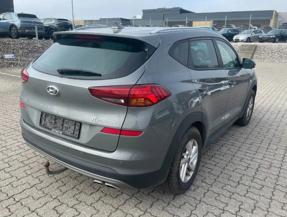 Hyundai Tucson 1.6CRDi 136PS 7G Automatic, снимка 3 - Автомобили и джипове - 54220560