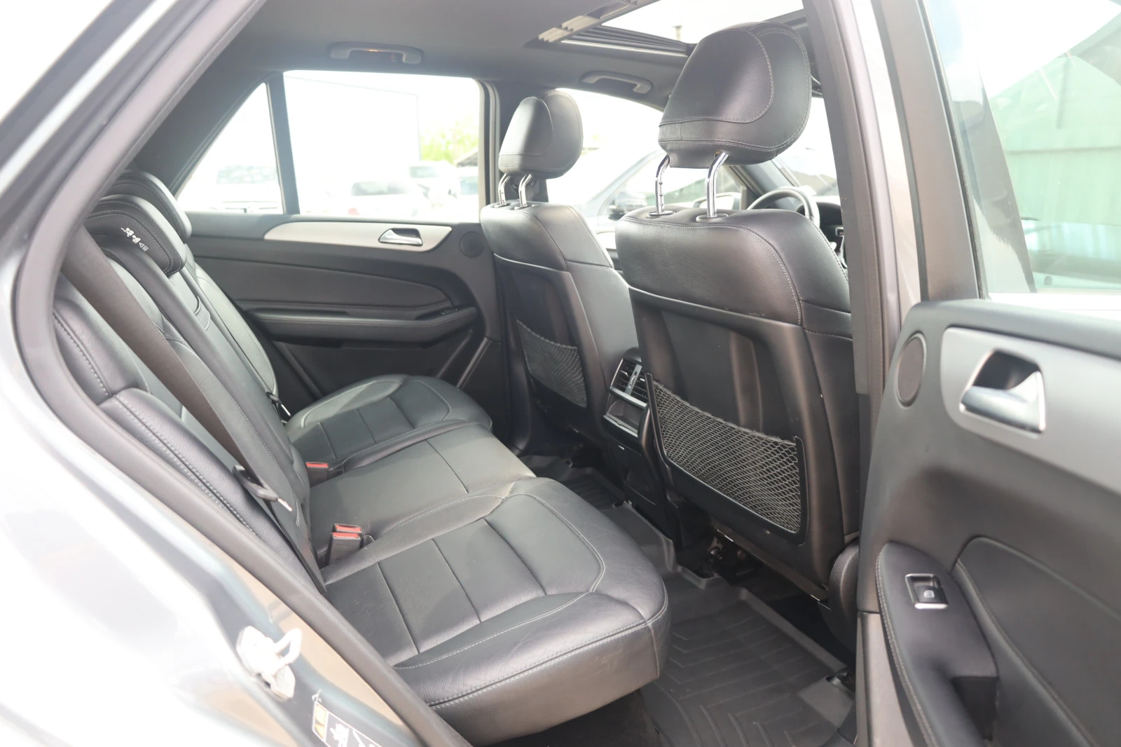 Mercedes-Benz GLE 350 d 4M 360KAM SzH KeyStart AHK 20Zoll iCarbg, снимка 9 - Автомобили и джипове - 54676886