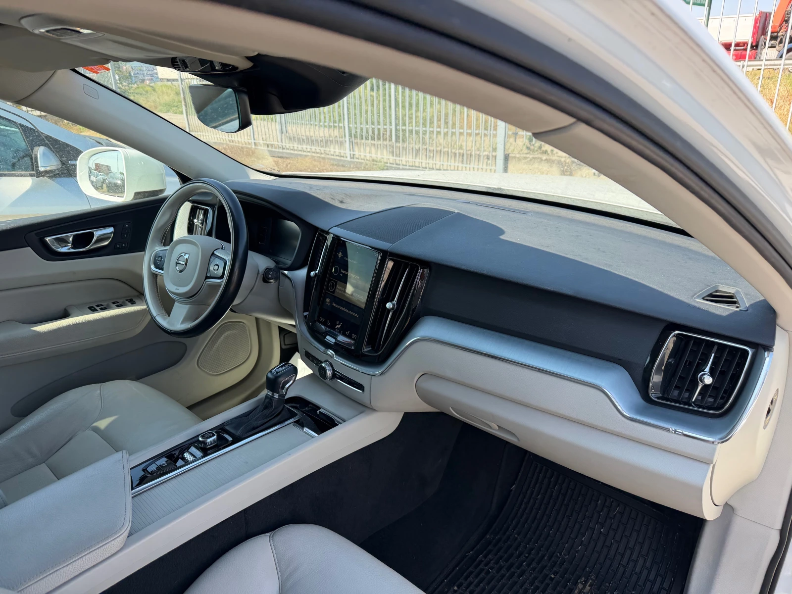 Volvo XC60 2.0 T5 AWD MOMENTUM, снимка 12 - Автомобили и джипове - 54966602
