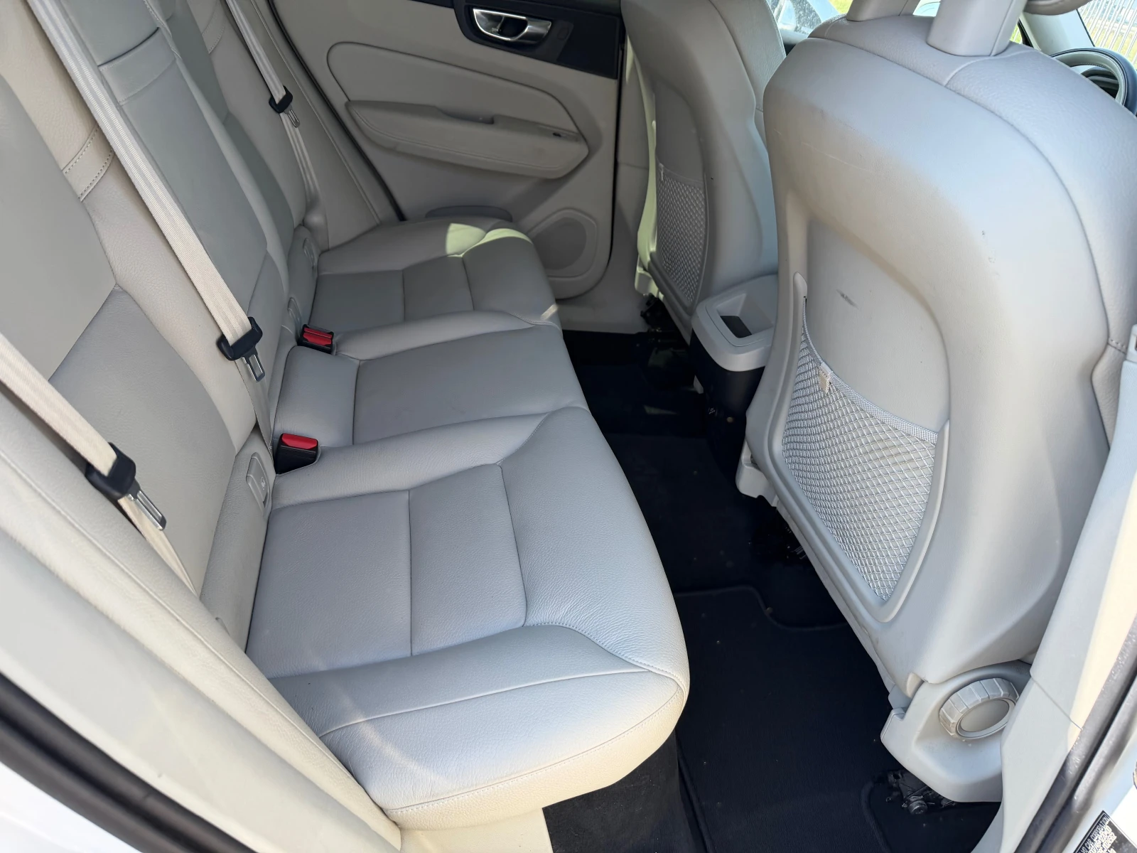 Volvo XC60 2.0 T5 AWD MOMENTUM, снимка 13 - Автомобили и джипове - 54966602