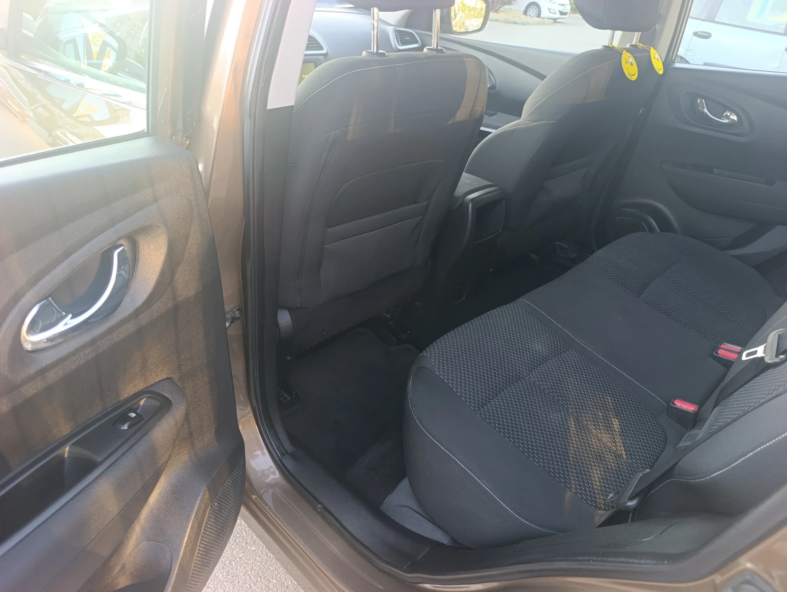 Renault Kadjar, снимка 12 - Автомобили и джипове - 56121008