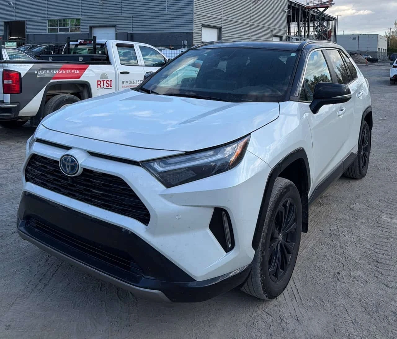 Toyota Rav4 Hybrid XSE | CARFAX | БЕЗ ИНЦИДЕНТИ 