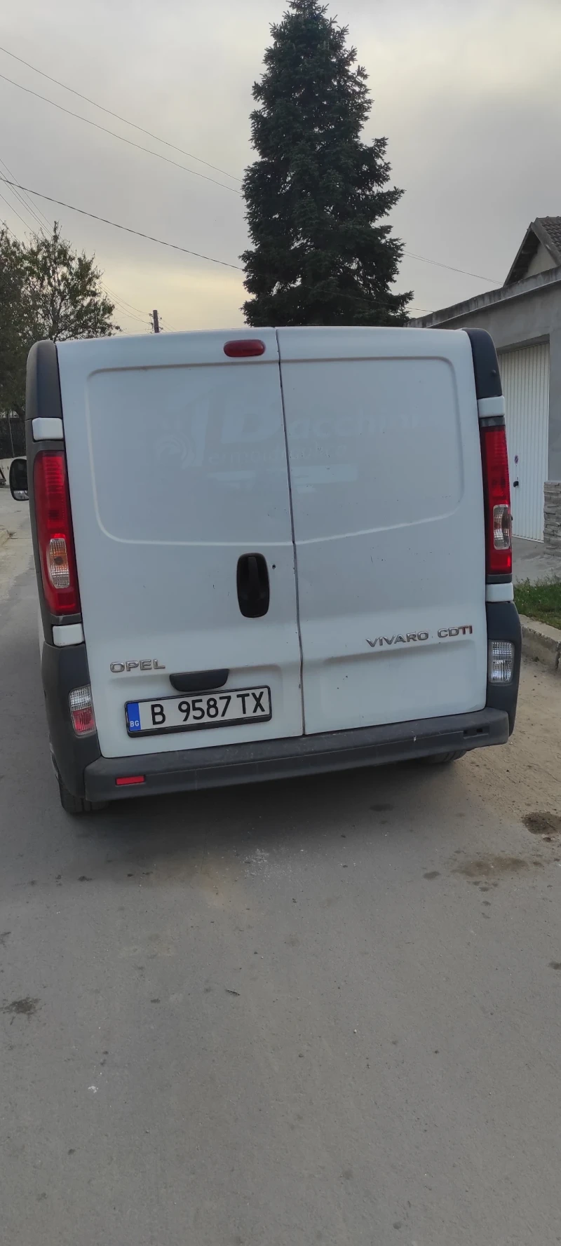 Opel Vivaro, снимка 3 - Бусове и автобуси - 47750634