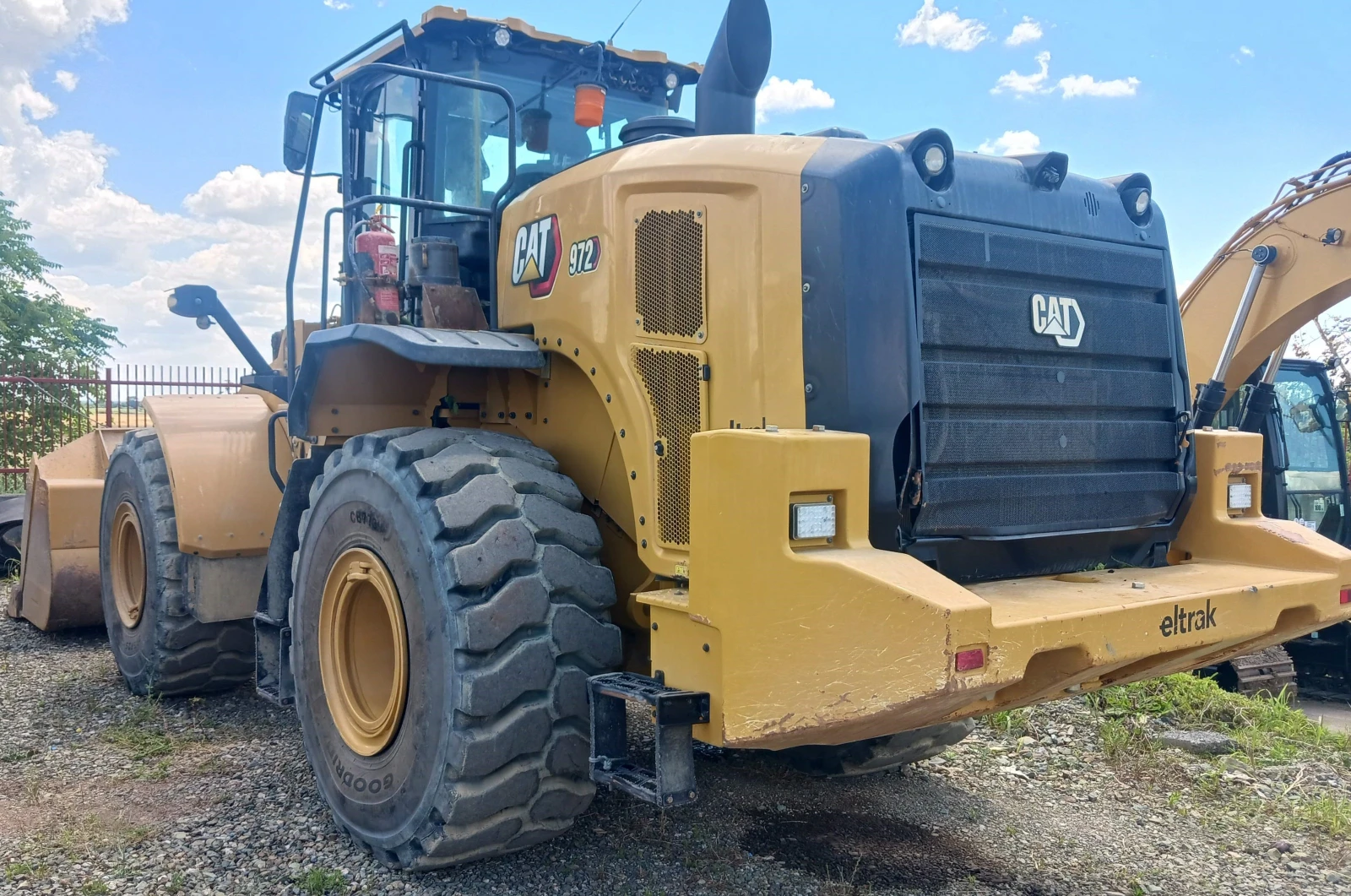 ����� ������� Cat 972 | Mobile.bg � ����������� 4
