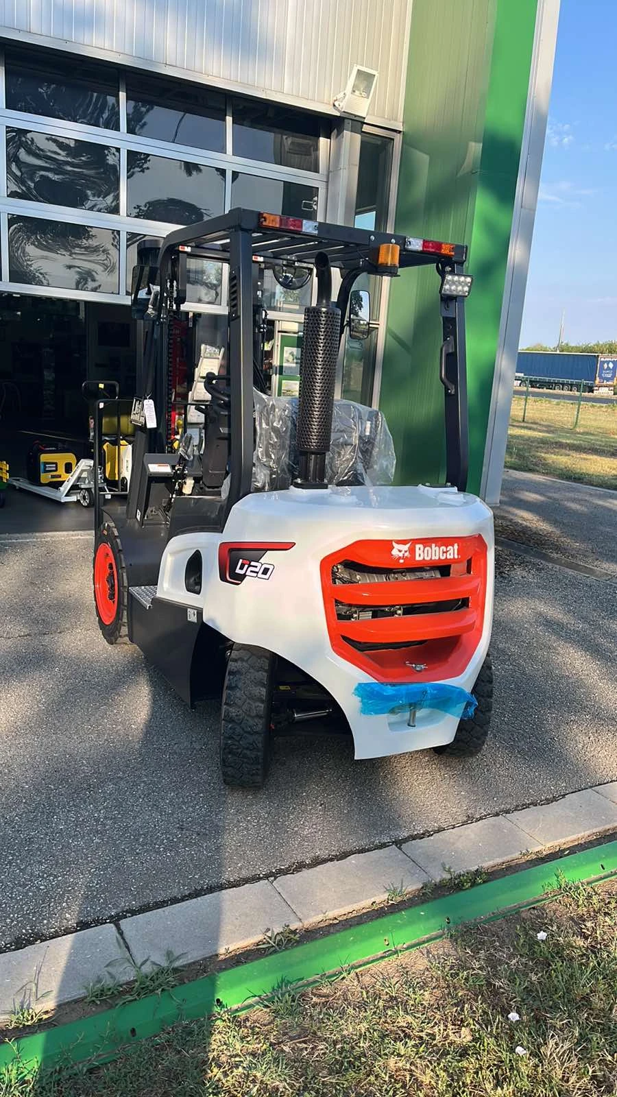  Bobcat D20NXP | Mobile.bg   3