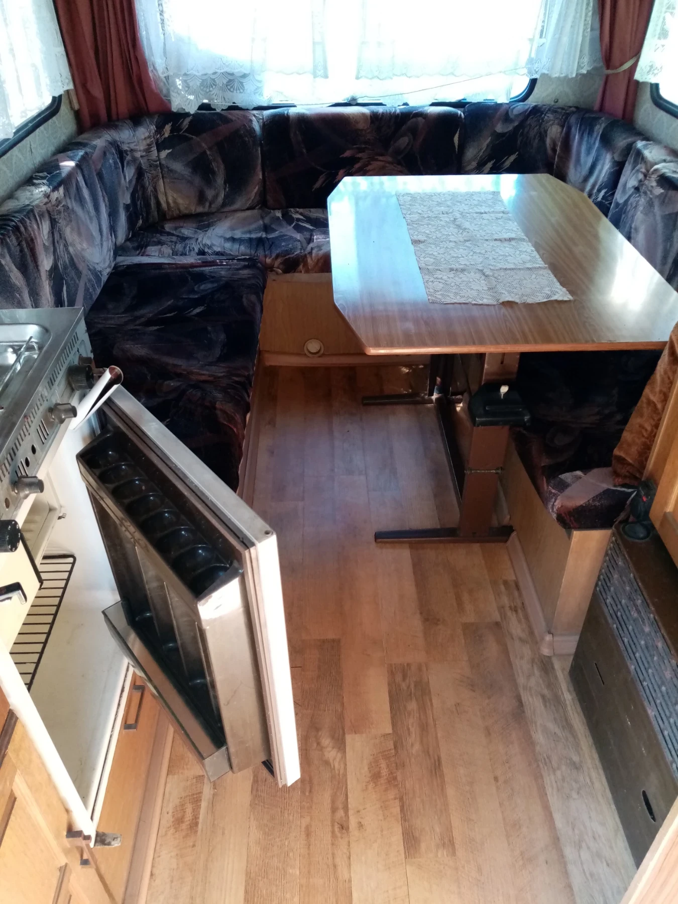  Mercedes-Benz 207d | Mobile.bg   12