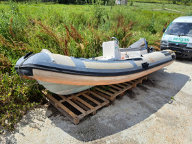 Надуваема лодка Joker Boat Barracuda Joker Boat 440, снимка 1 - Воден транспорт - 46400462