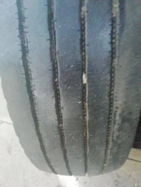 Гуми, снимка 3