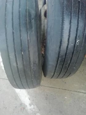 Гуми, снимка 1