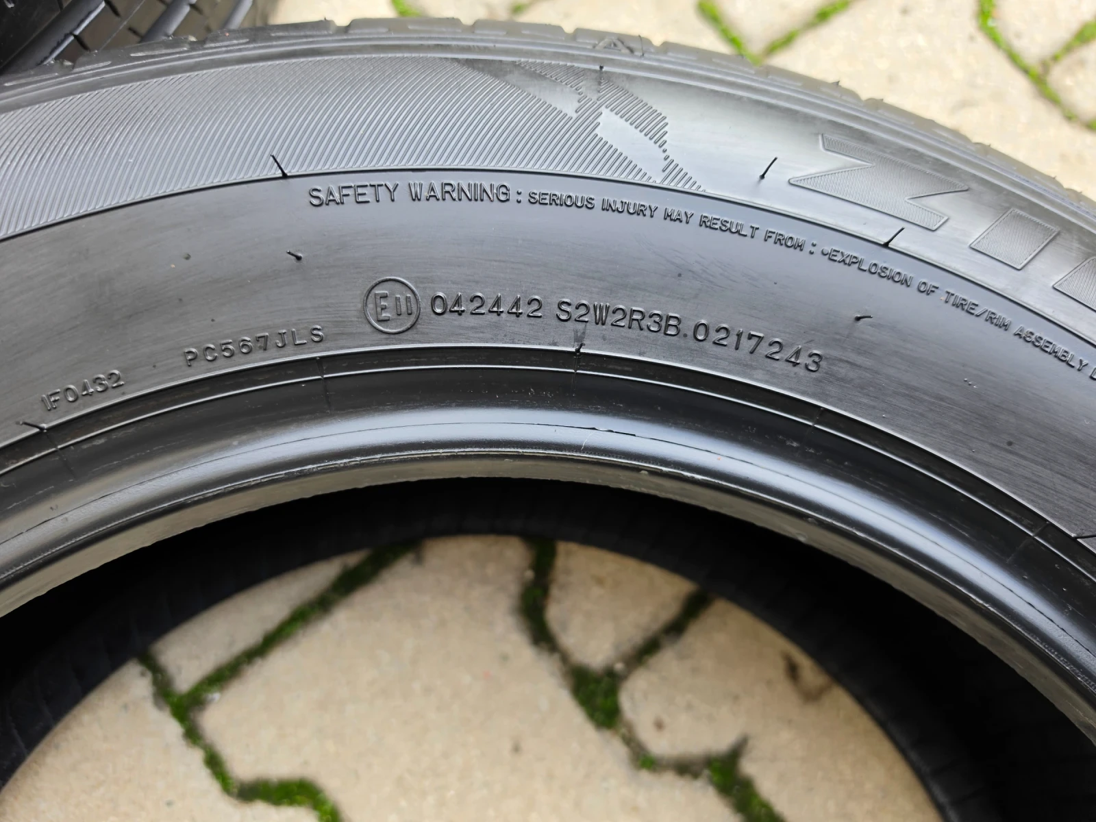 Гуми Летни 205/60R16, снимка 5 - Гуми и джанти - 56736857