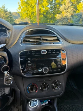 Обява за продажба на Fiat Punto Punto grande 1.4 evo natural power ~4 500 лв. - изображение 6