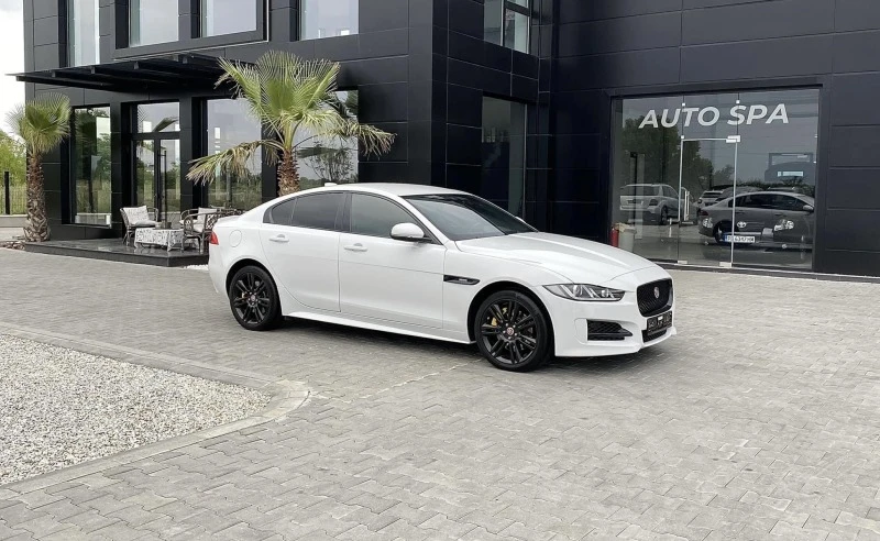 Jaguar XE 2.0d R-Sport 4x4 Подгрев/Камера, снимка 3 - Автомобили и джипове - 37153060