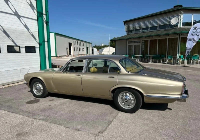 Jaguar Xj 4, 2 Long, снимка 8 - Автомобили и джипове - 49369970