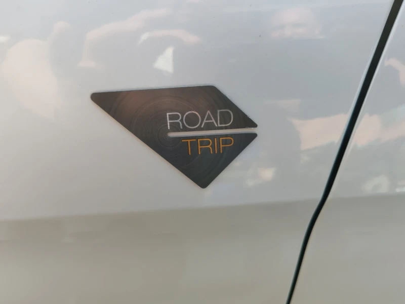 Peugeot 3008 Plug-in Hybrid, снимка 13 - Автомобили и джипове - 52575823