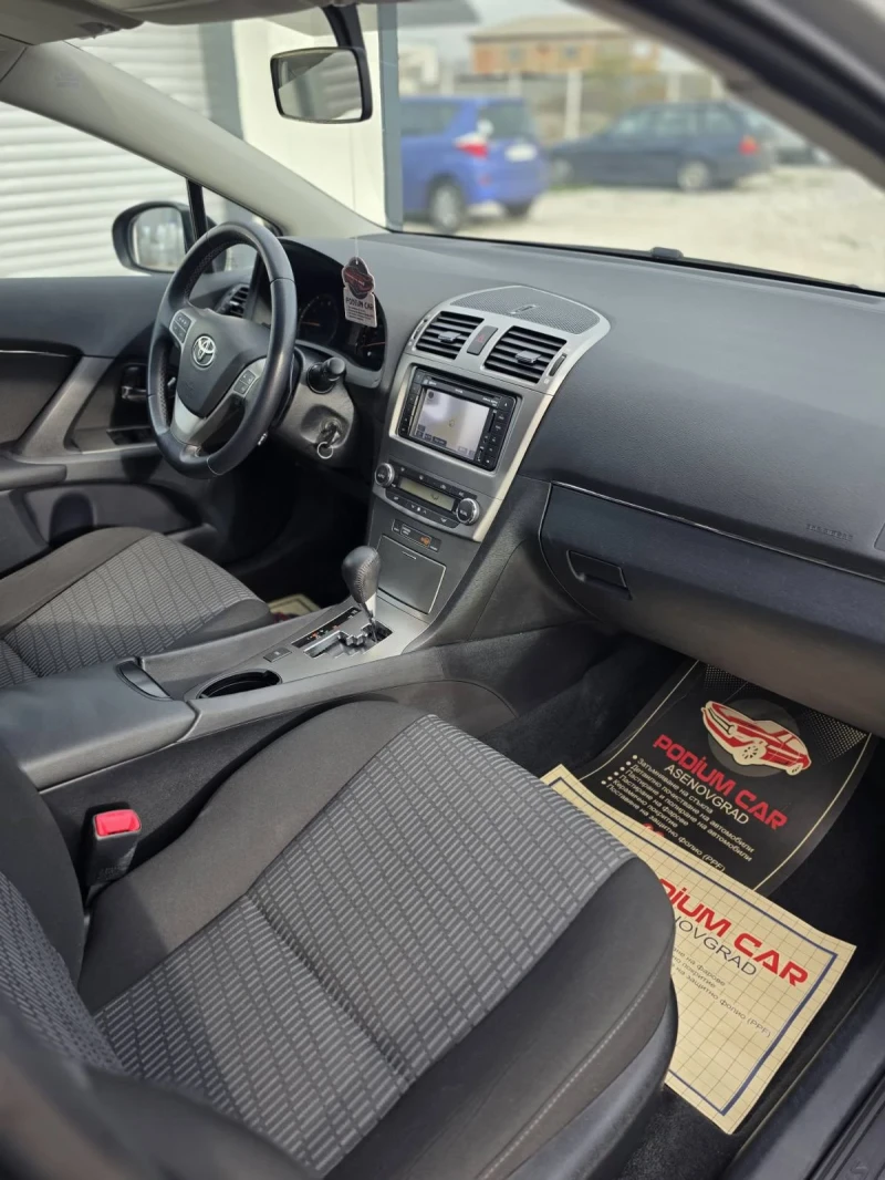 Toyota Avensis 1.8 БЕНЗИН Автоматик, снимка 5 - Автомобили и джипове - 52556731