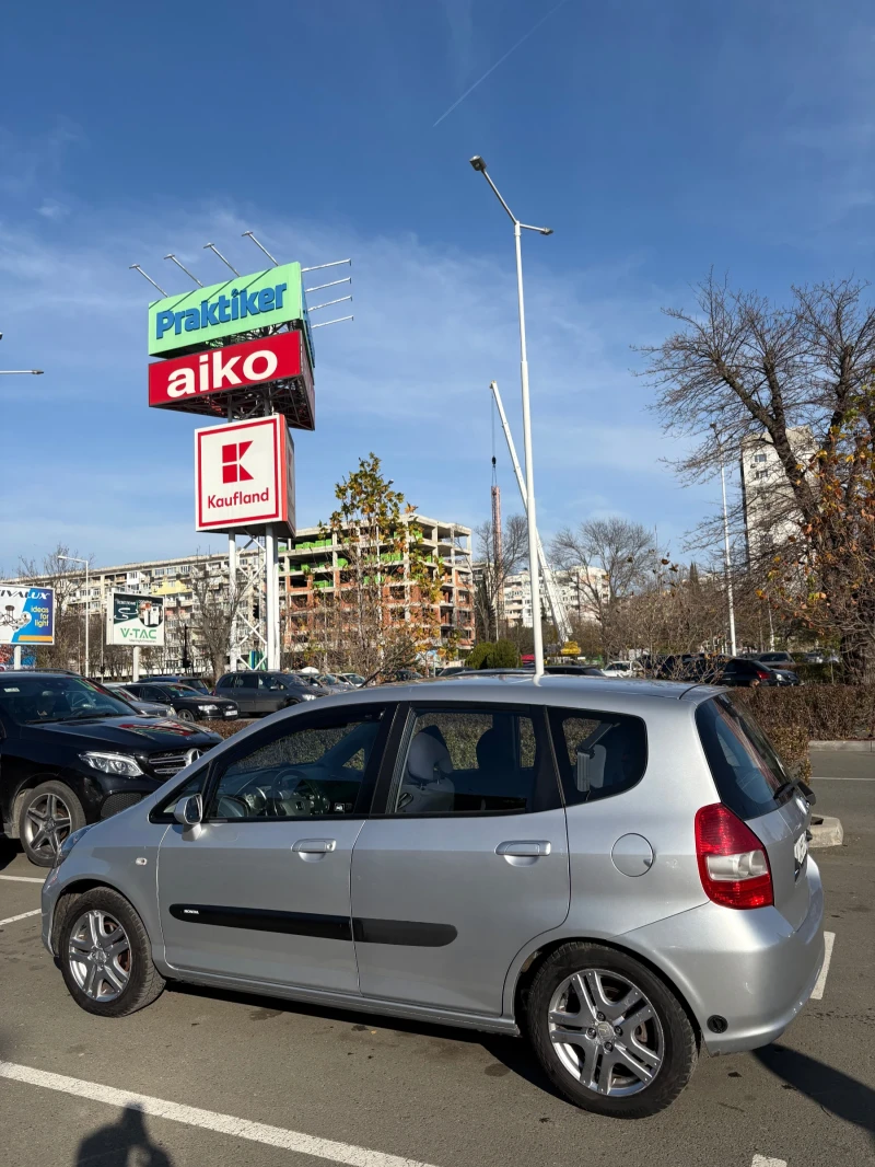 Honda Jazz, снимка 9 - Автомобили и джипове - 52818483