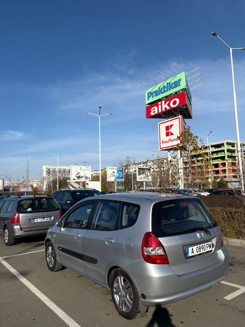 Honda Jazz, снимка 8 - Автомобили и джипове - 52818483