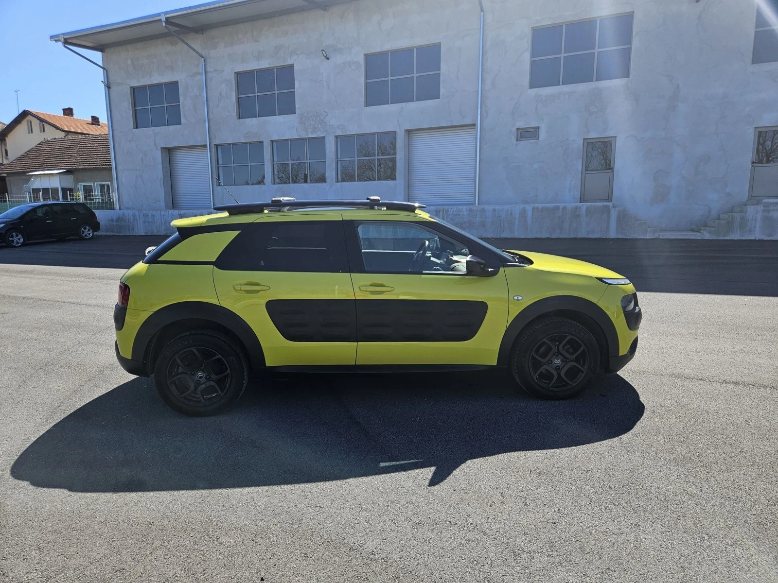 Citroen C4 Cactus 1.2i--AUTOMAT - изображение 4